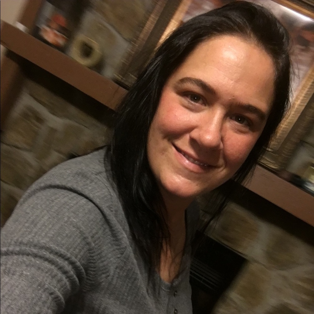 Meet your Posher, Carla